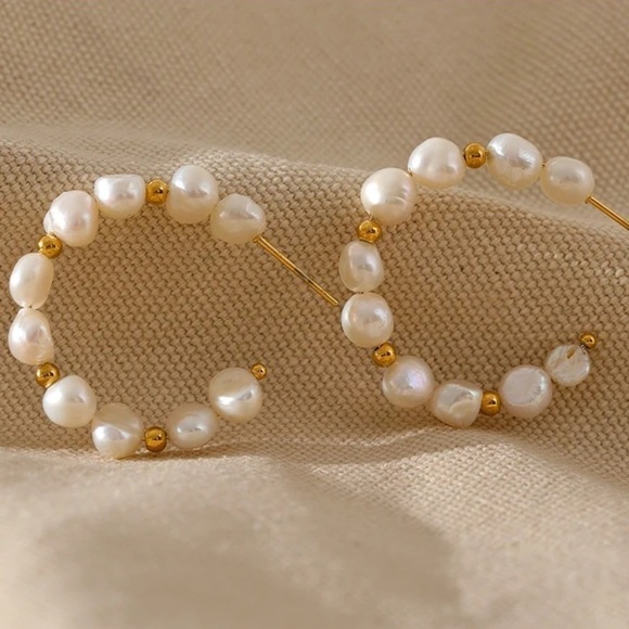 18K Gold Plated Pearls Beads Hoop Earrings - Picture 3 of 7